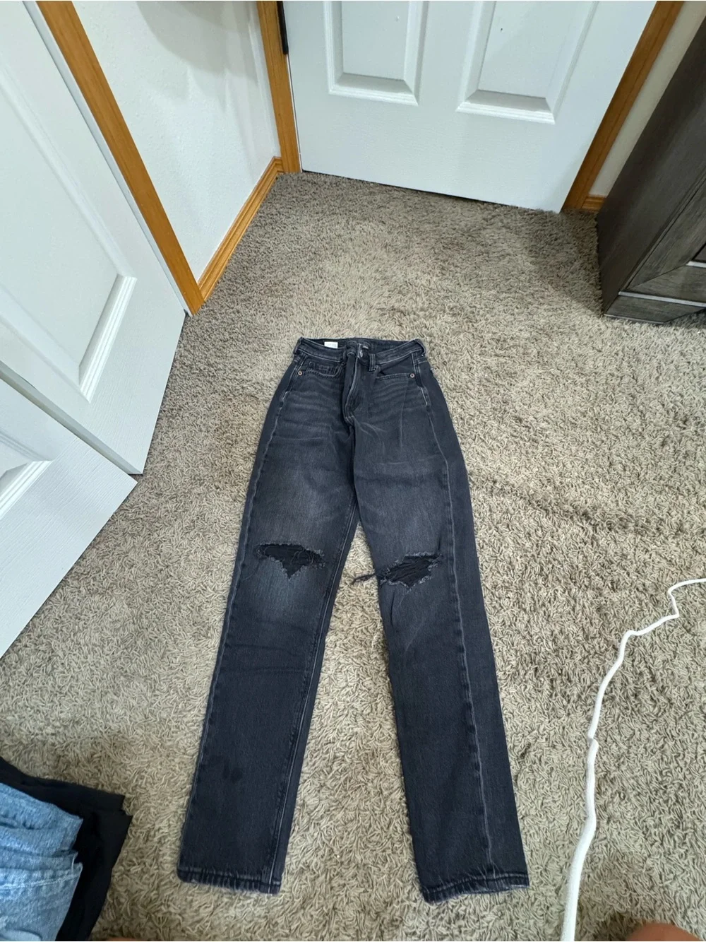 American Eagle Outfitters Black Straight-Leg Distressed Jeans